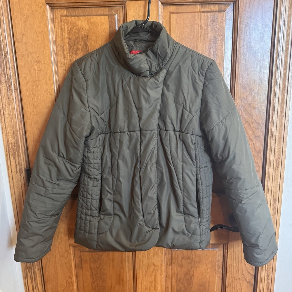 Freezin Point Army Green Quilted Women's Puffer Jacket Size Large (Med/Lg Fit)